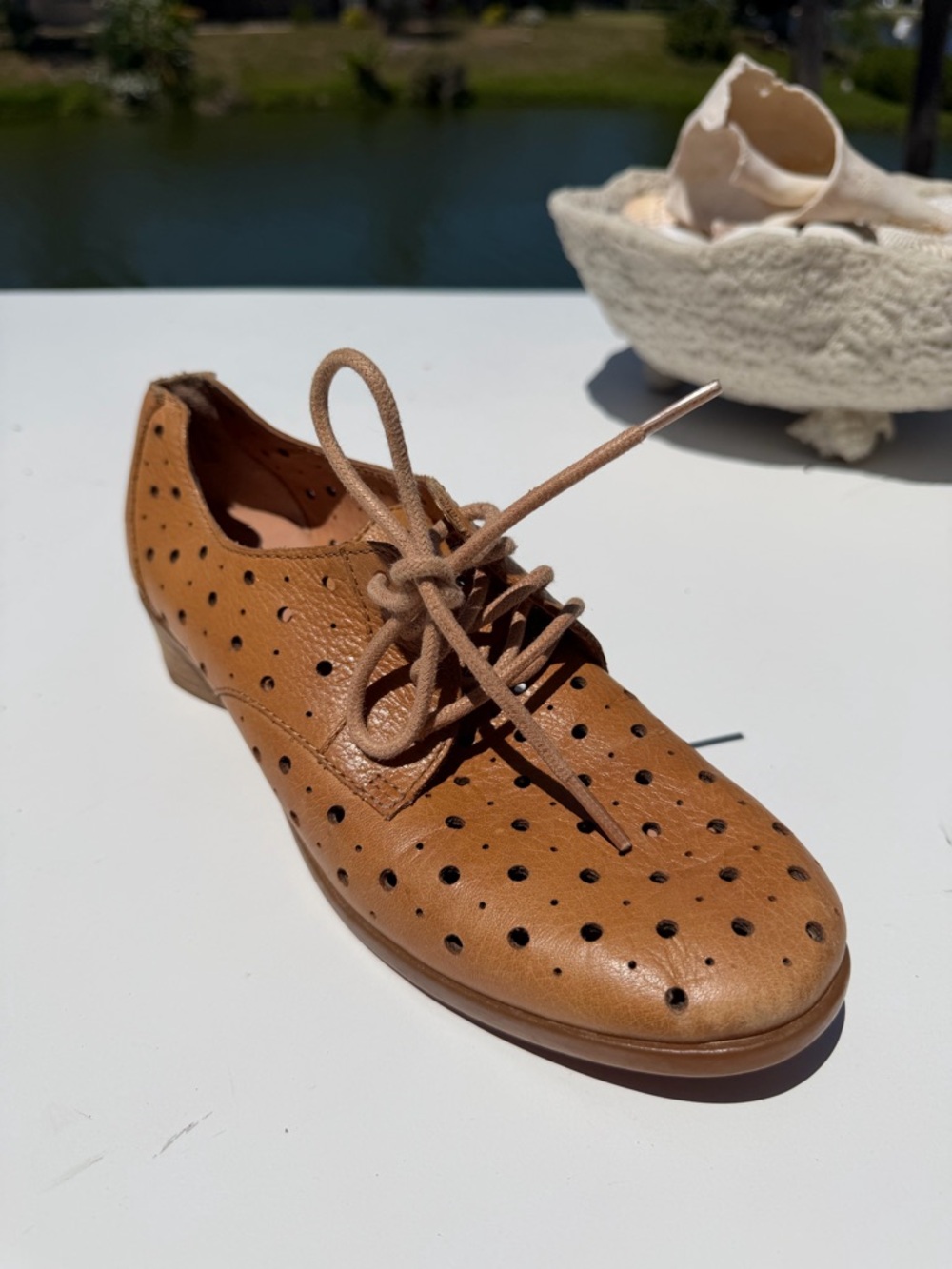 Born Women's Tan Perforated Leather Lace-Up Flats